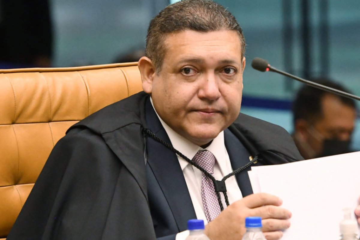 Nunes Marques participou de festa de Gusttavo Lima que contou com presença de foragidos, diz jornal