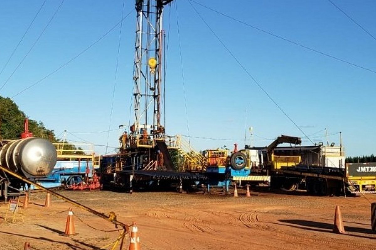 Petroleiros da Bahia aprovam greve por tempo indeterminado a partir de fevereiro