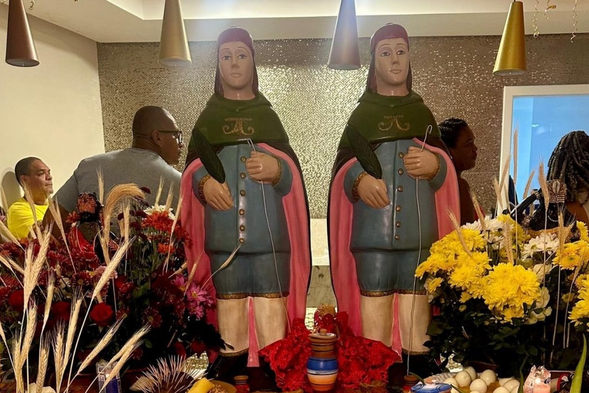 Caruru da saudosa Cira do Acarajé reúne devotos e amigos em Itapuã!