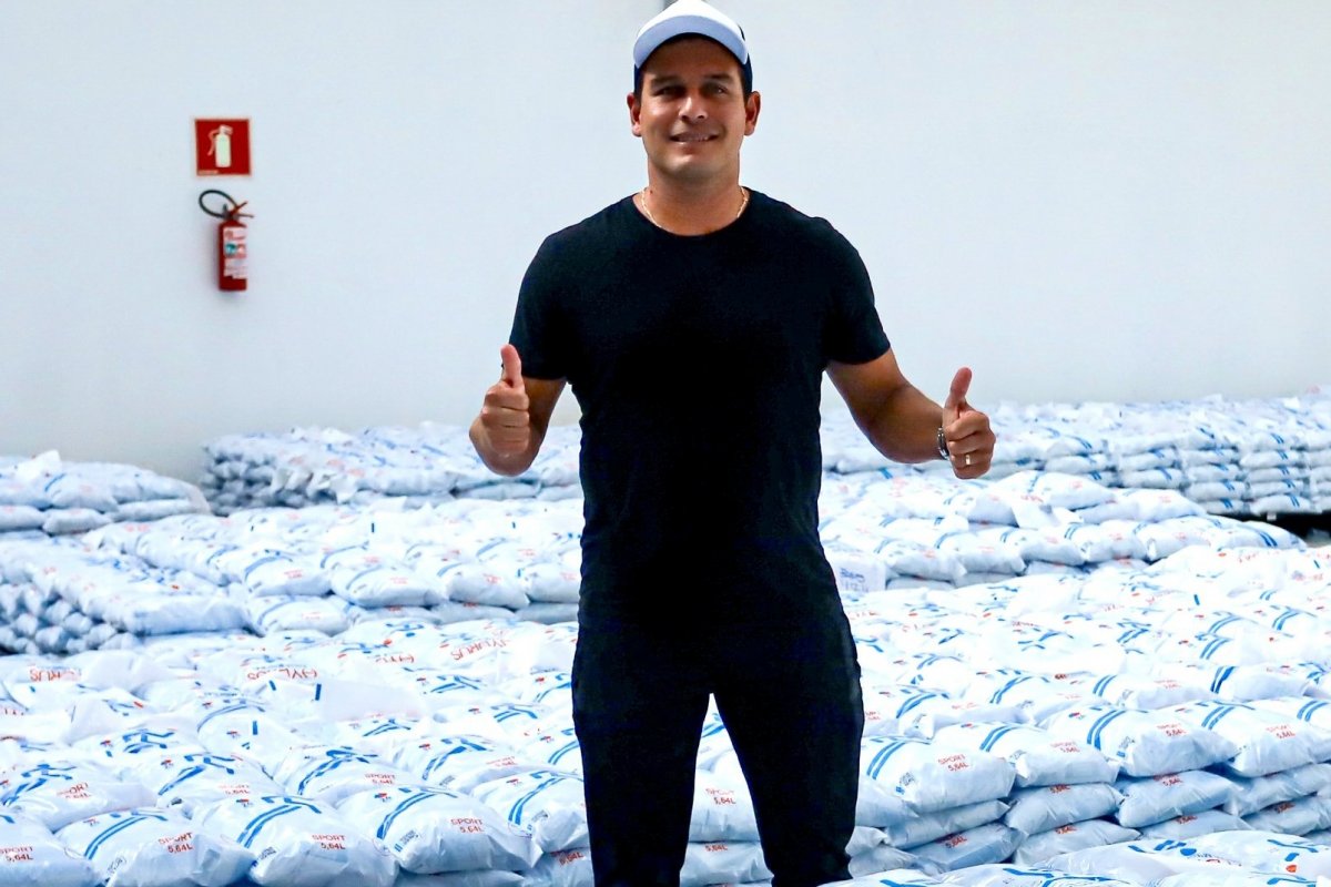 Startup baiana lança Hydrus Sport, a água mineral em sachê que conquistou os atletas da Maratona Salvador!