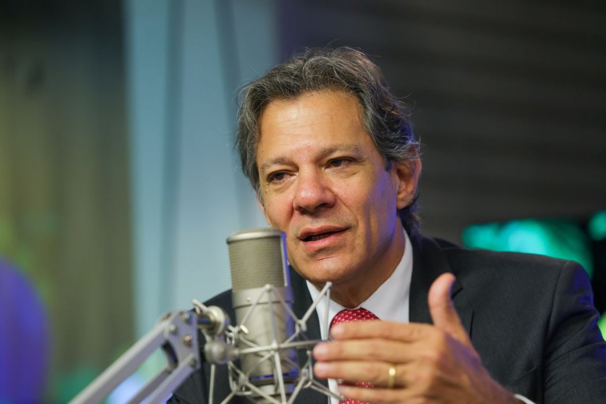 Haddad prevê aumento de 2,5% no PIB durante governo Lula