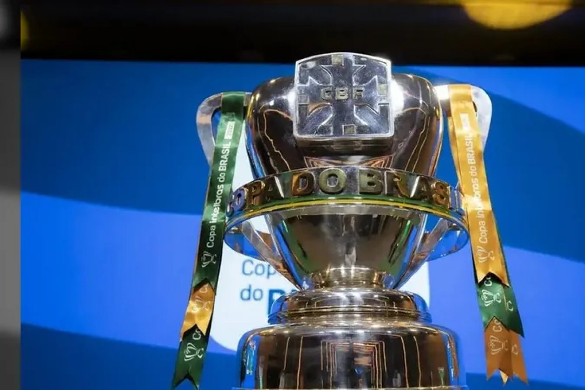 CBF define arbitragens para jogos de ida das semifinais da Copa do Brasil