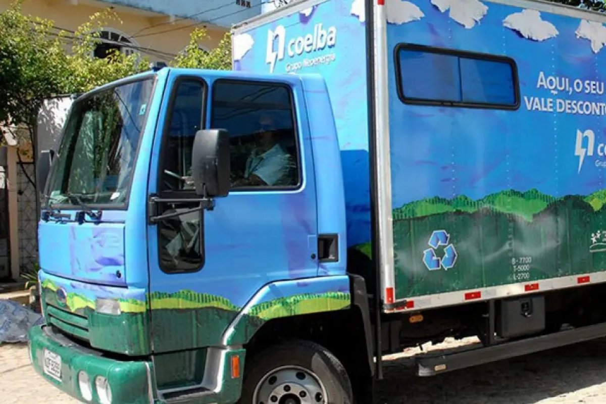 Projeto recebe doações de materiais recicláveis em troca de desconta na conta de luz; caminhão do Vale Luz estará estacionada no TJ-BA nesta segunda (30)