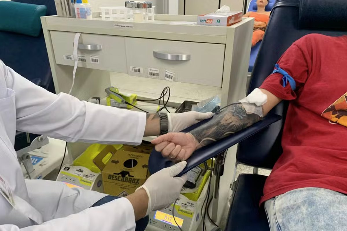 Bahia reduz para 6 meses o tempo de espera entre fazer tatuagem e doar sangue, após estudos da Vigilância Sanitária