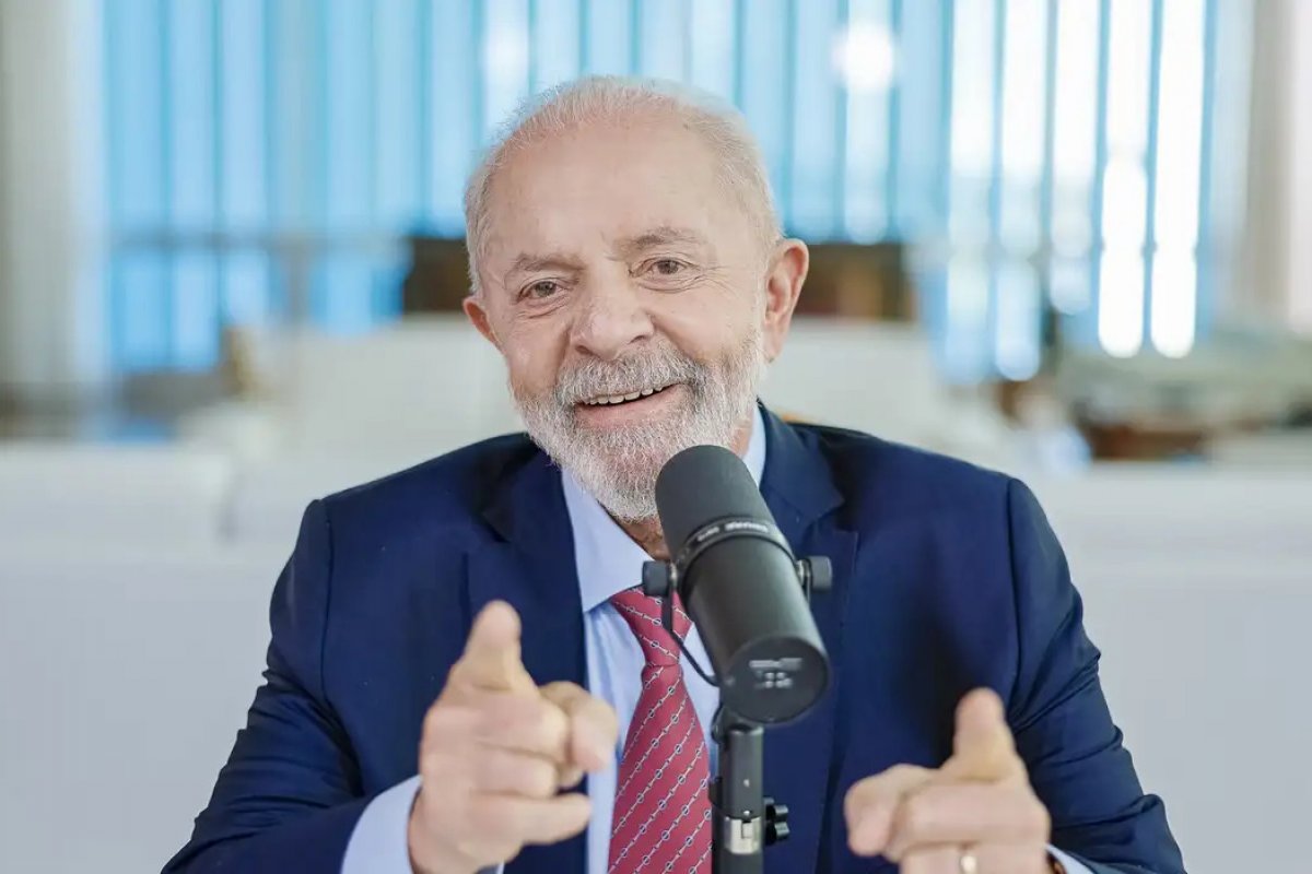 Avião de Lula apresenta problema técnico e irá retornar ao México, afirma FAB