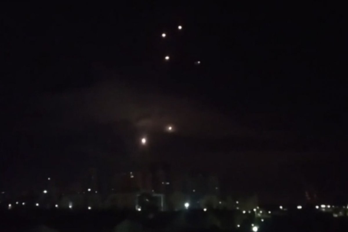 Israel planeja resposta 'surpresa' e 'precisa' contra Irã após bombardeios