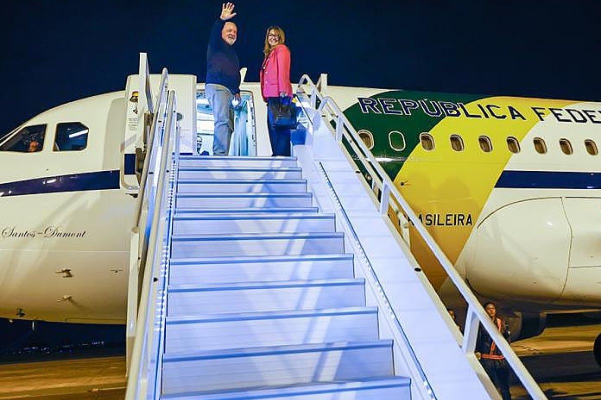 Piloto de Lula declarou urgência logo após decolagem