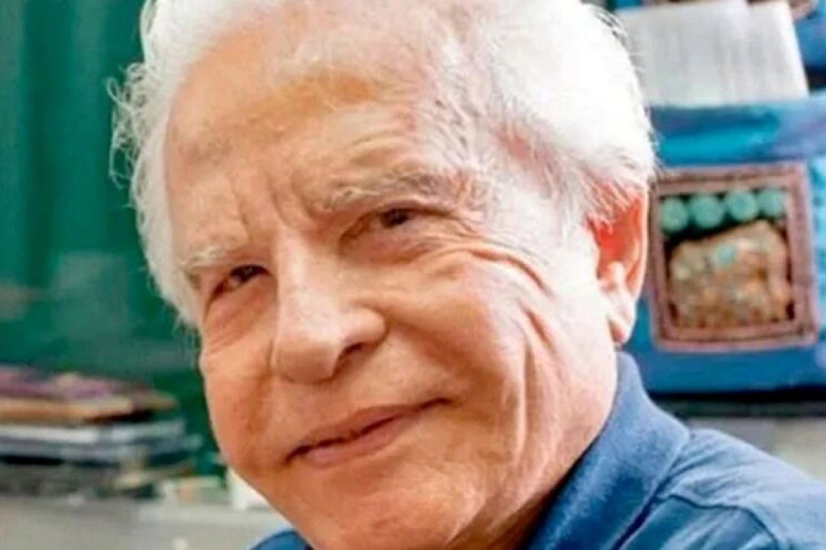 Ícone do telejornalismo, Cid Moreira morre aos 97 anos