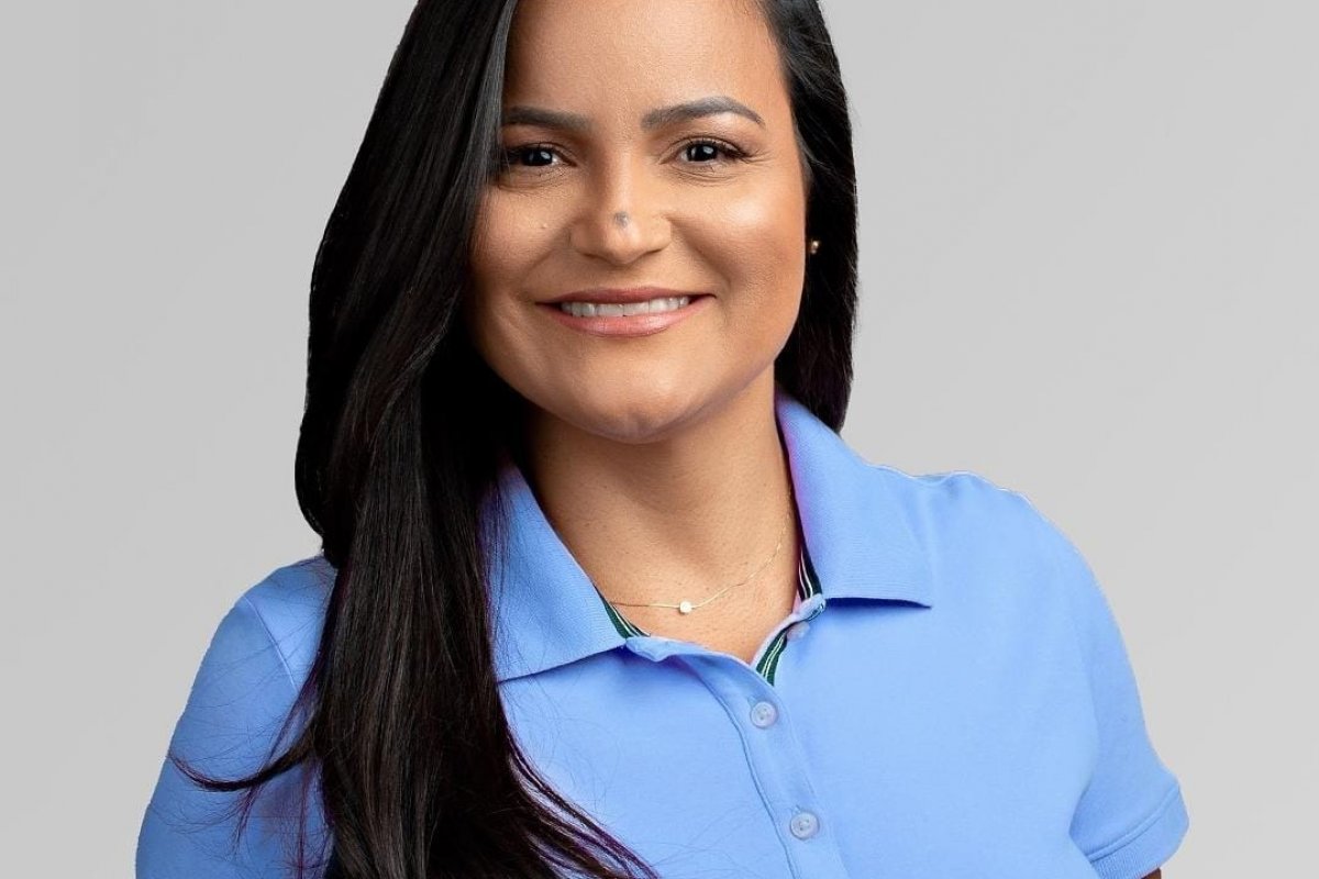 Débora Regis, do União Brasil, é eleita prefeita de Lauro de Freitas
