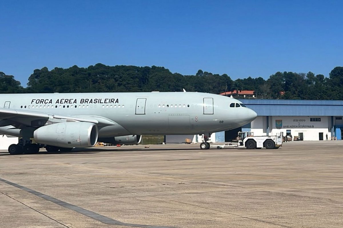 Avião com brasileiros repatriados chegará ao Líbano no sábado (5)