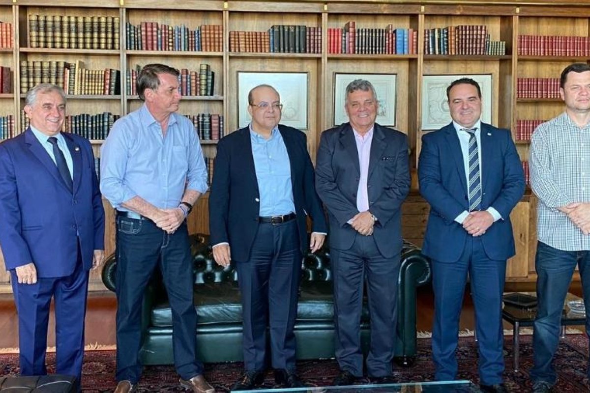 Diretor-geral da PF é considerado pivô de crise Bolsonaro-Moro