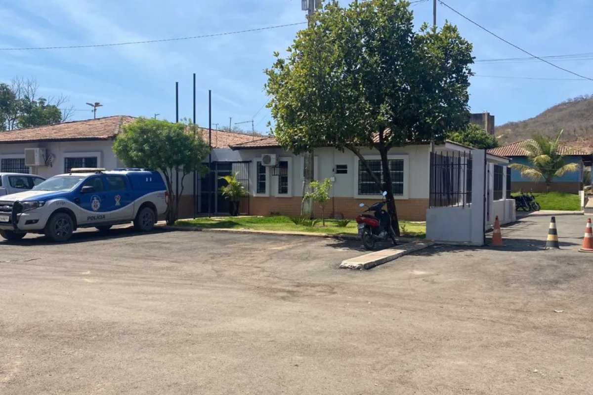 Após ser estuprada e receber 21 facadas, adolescente de 14 anos está internada em estado grave na Bahia