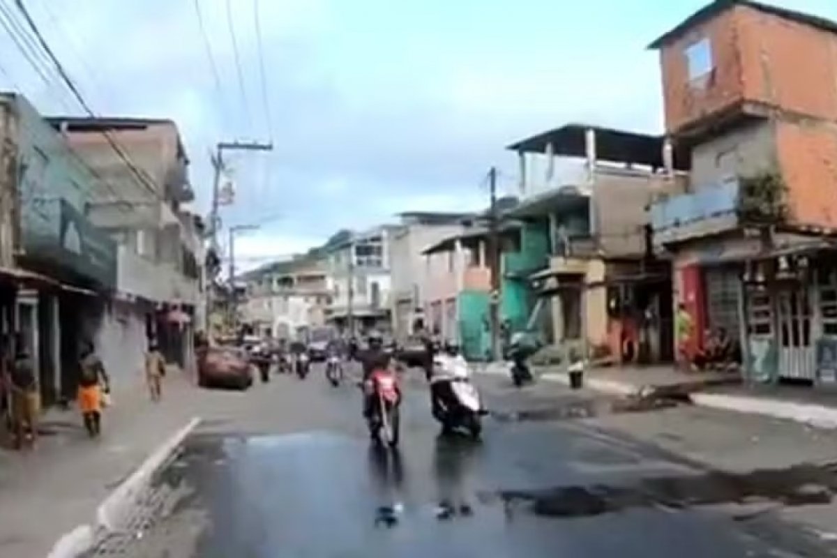 Três pessoas são mortas a tiros e uma fica ferida após ataque em bar de Salvador