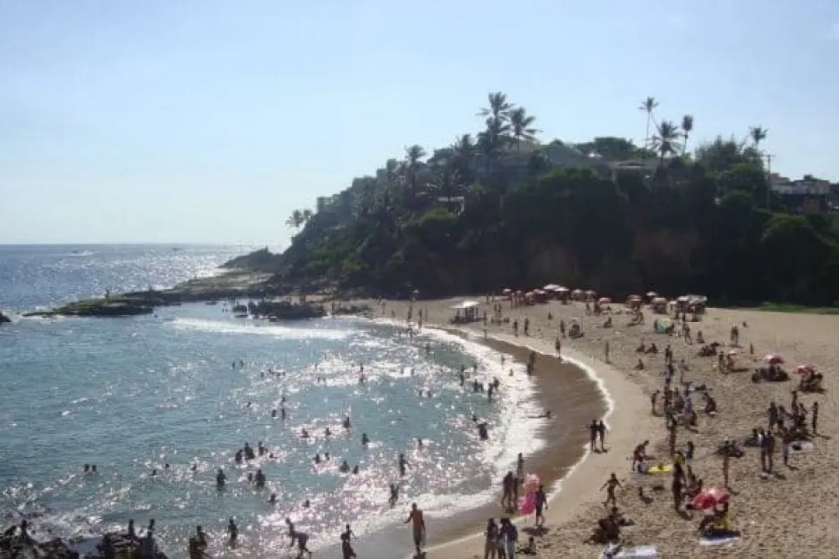 Jovem de 16 anos é encontrado morto após se afogar e desaparecer no mar da Praia da Paciência, em Salvador