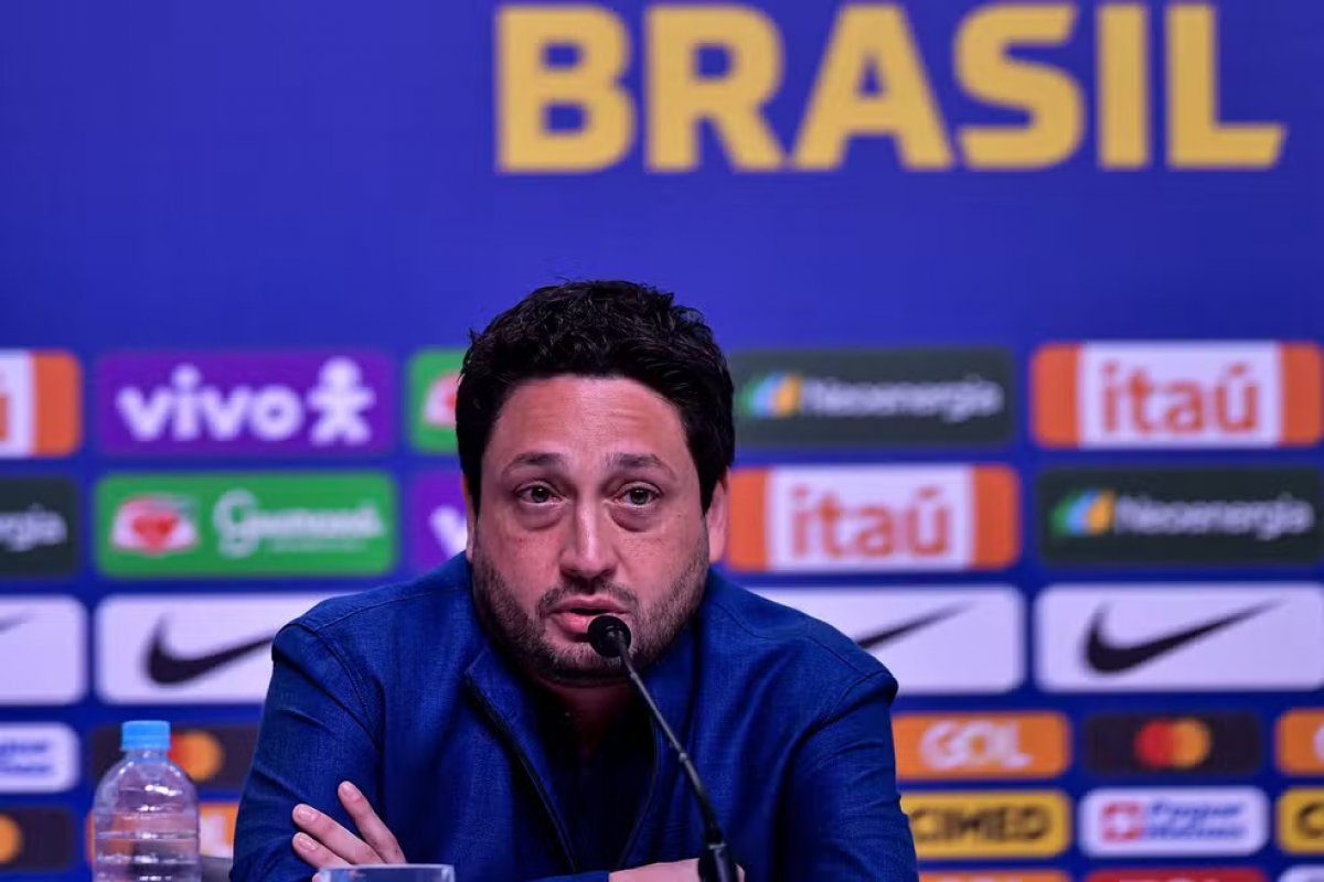 Arthur Elias convoca seleção feminina para amistosos e deixa Marta fora da lista