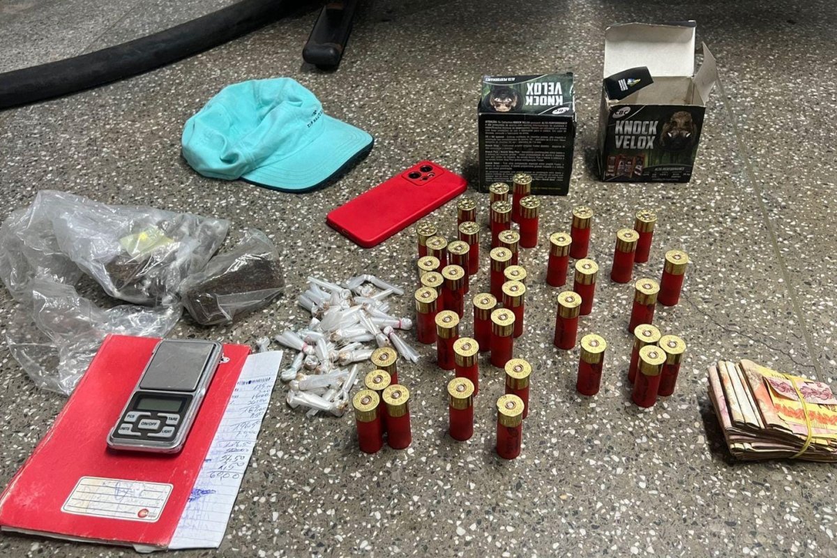 Homem é preso suspeito de tráfico de drogas com munição e entorpecentes em Pernambués
