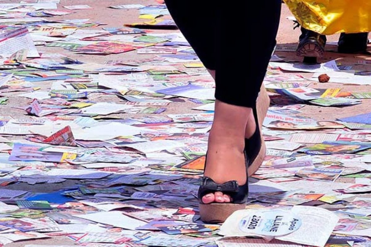 Megaoperação de limpeza atua em locais de votação em Salvador após domingo de eleições municipais
