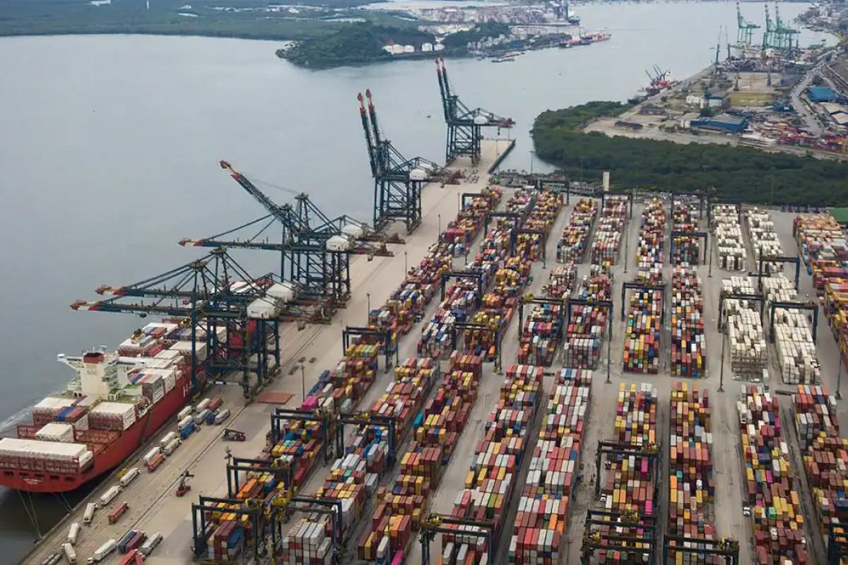 Balança comercial confirma superávit de US$ 1,02 bilhão na primeira semana de outubro