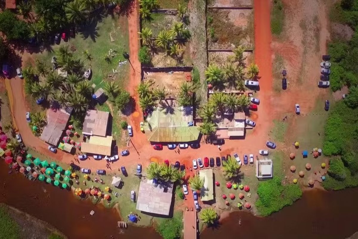 Adolescente e jovem são mortos a tiros e outras duas pessoas ficam feridas na Região Metropolitana de Salvador