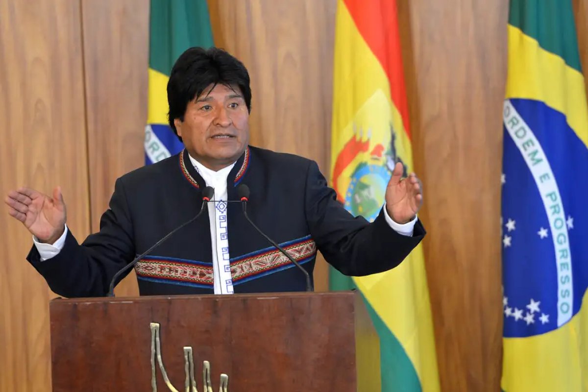“Assassinatos morais através de sentenças”, afirma Evo Morales ao se comparar a Lula
