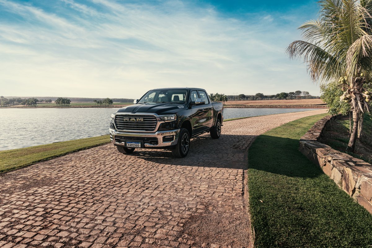 Ram 1500 ganha novo motor mais potente e virá ao Brasil
