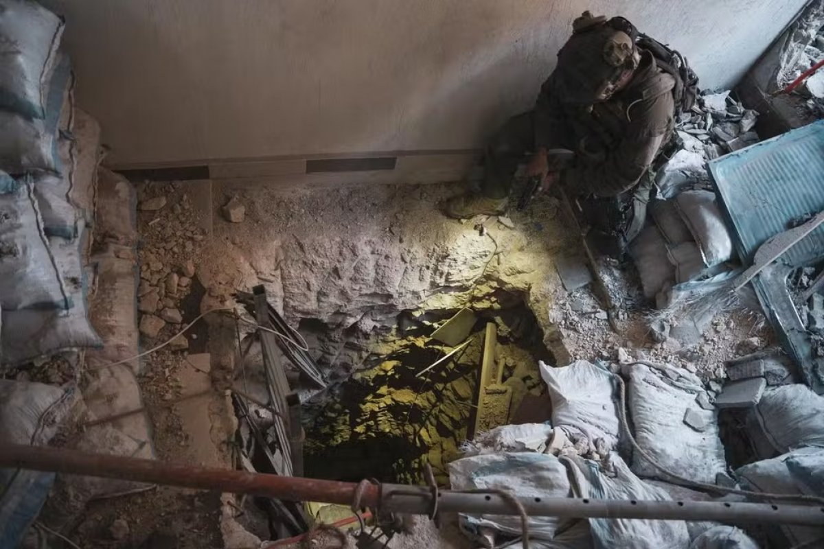 Exército de Israel afirma que assumiu controle de complexo do Hezbollah no sul do Líbano