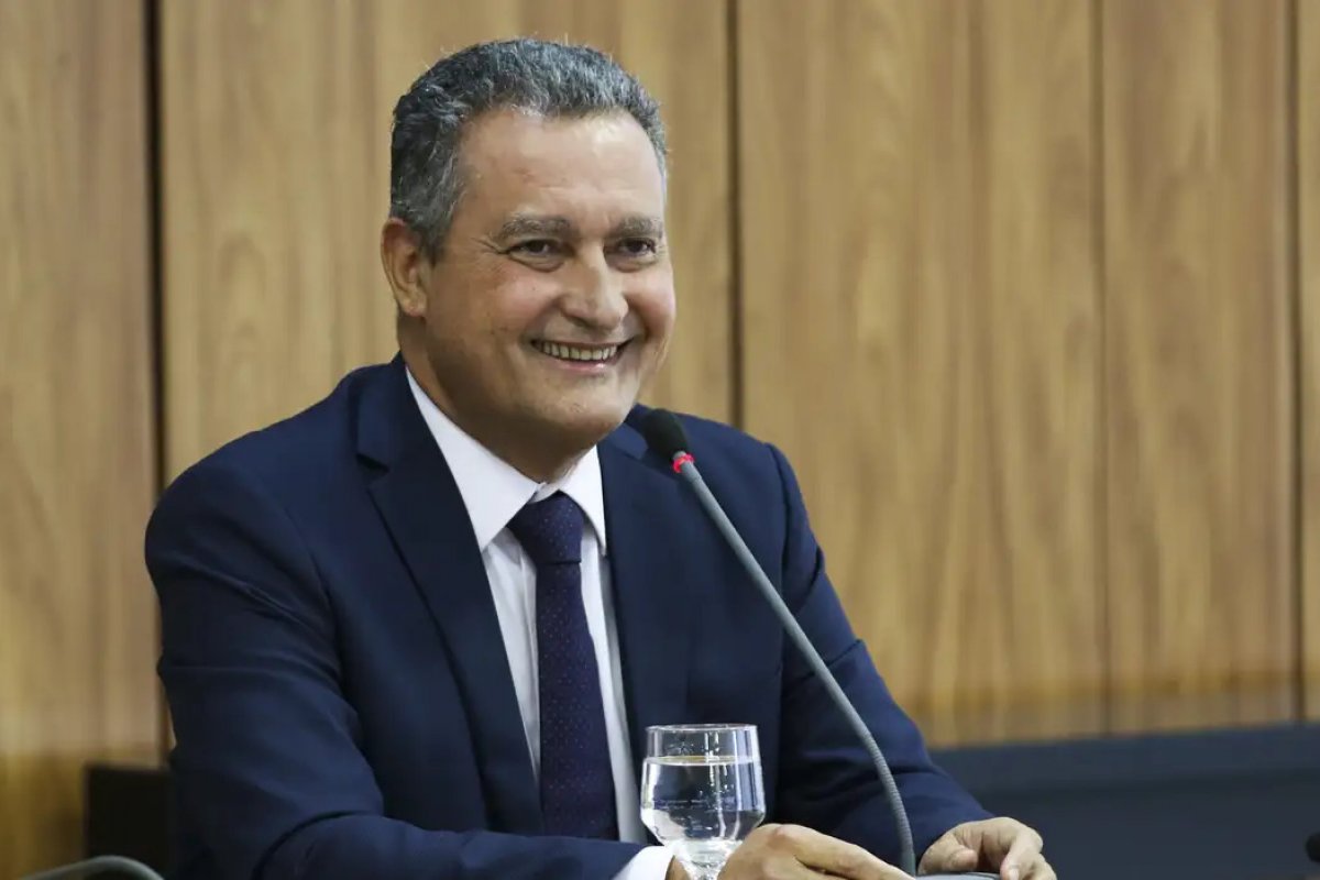 “Queremos aprovar até dezembro a nova lei de Parcerias Público Privadas (PPPs)" diz Rui Costa