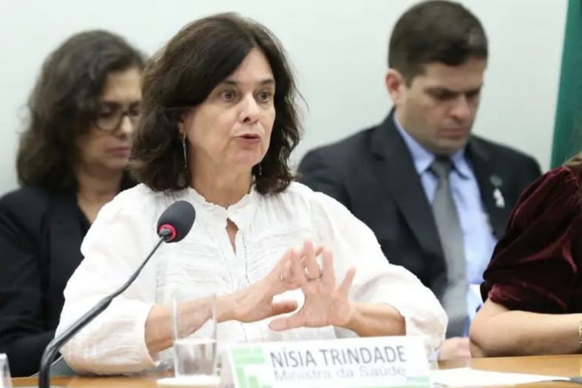 Ministério da Saúde promete assistência a pacientes infectados com HIV após transplantes no RJ