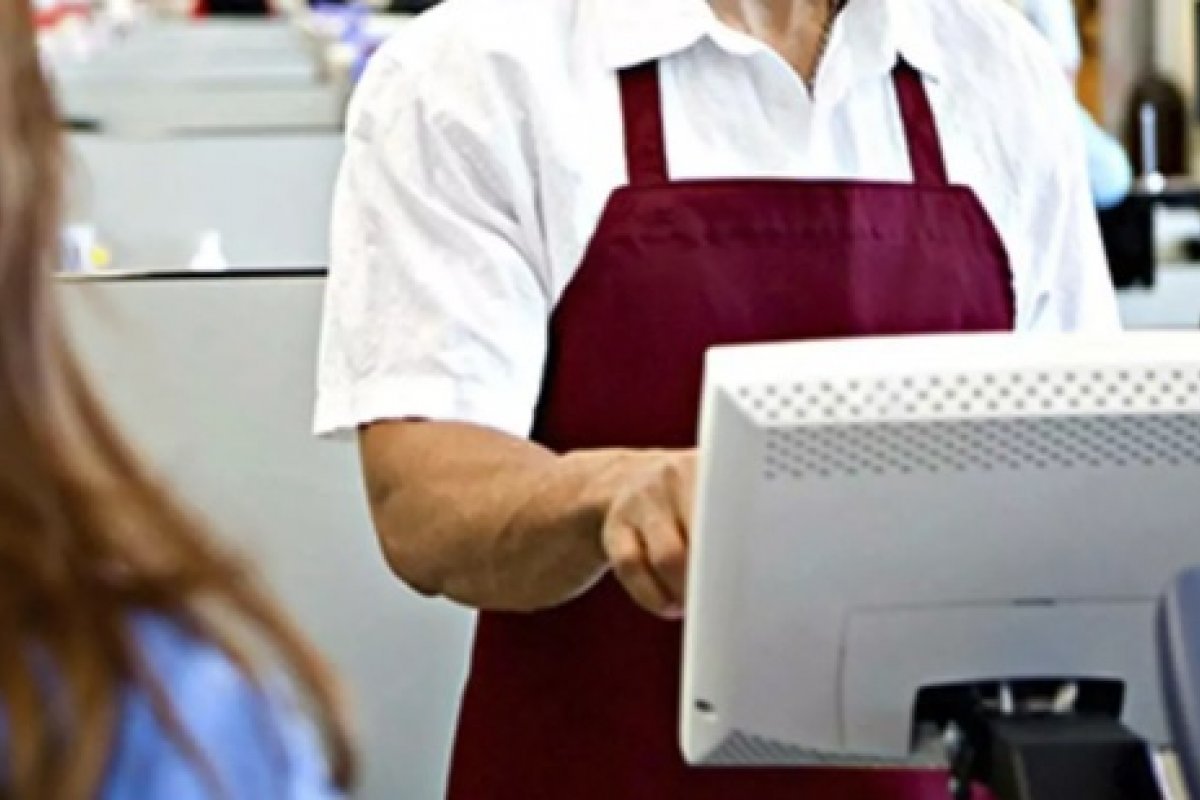 Vagas para operador de caixa, sushiman e barman são ofertadas nesta nesta sexta (31) em Salvador