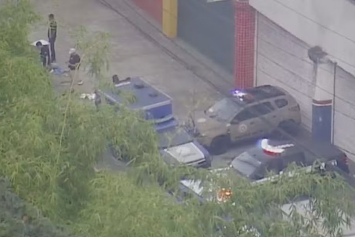 Mulher de 40 anos é morta a facadas durante discussão em bar de Salvador