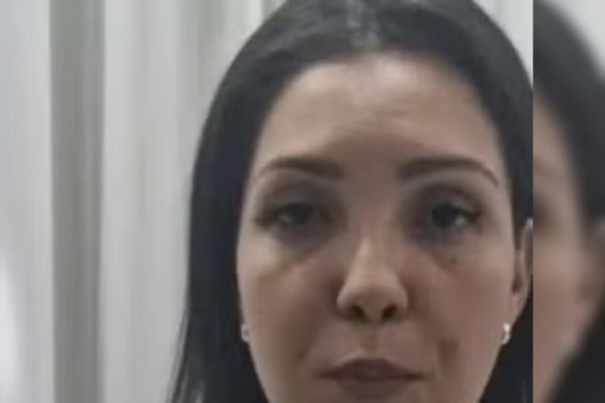 Técnica responsável por emitir laudos de órgãos com HIV se entrega à polícia