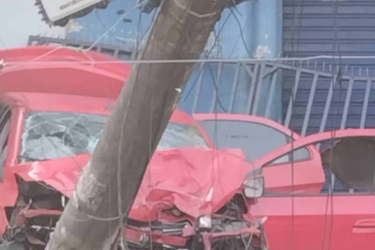 Catador de materiais recicláveis morre após ser atropelado por carro em Salvador; motorista disputava racha no momento do acidente