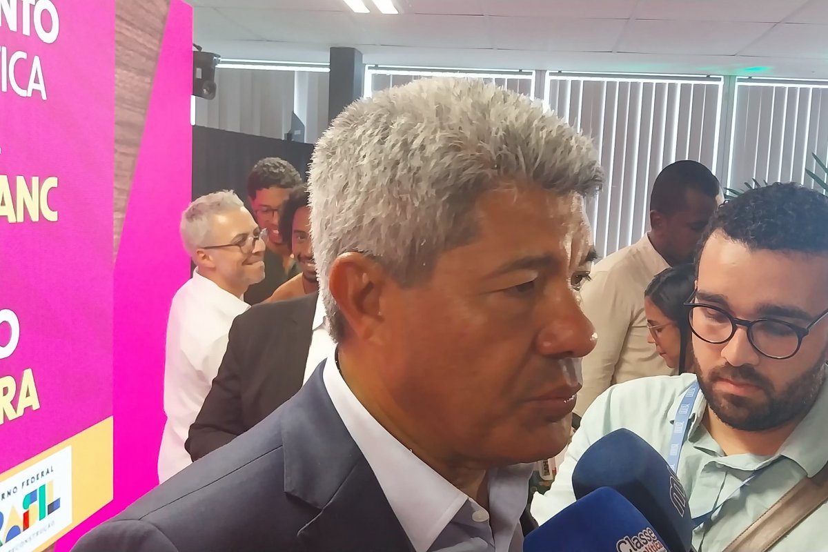 "Três universidades que aceitaram a proposta", diz Jerônimo sobre fim da greve nas instituições estaduais