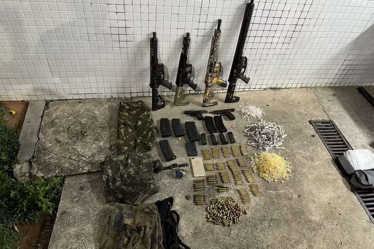 Sete suspeitos de tráfico de drogas são presos em Salvador; armas de fogo são apreendidas