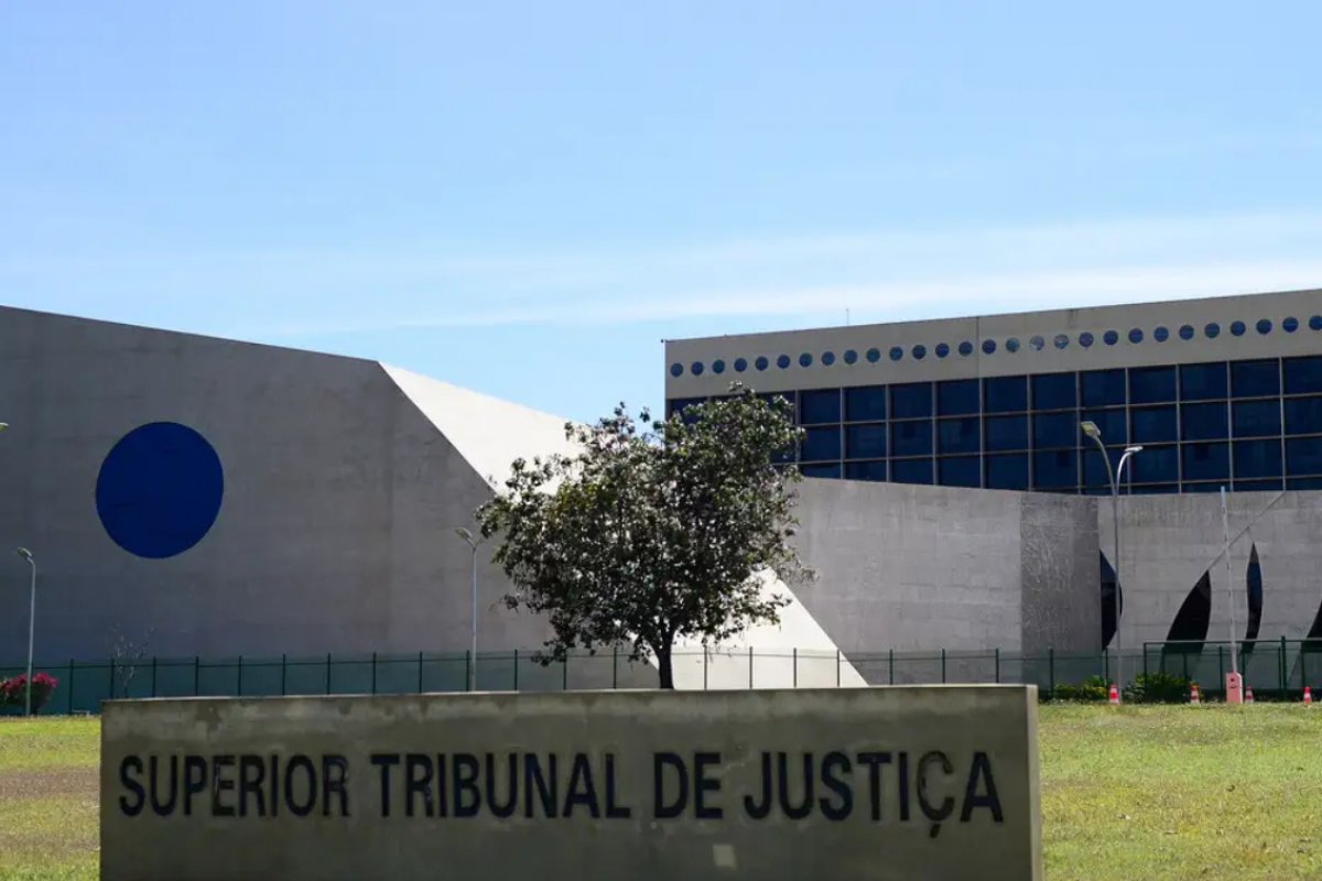 Medidas protetivas da Lei Maria da Penha podem ter prazo de duração, decide STJ