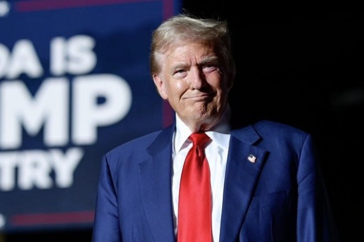 Trump diz que invasão do Capitólio foi 'dia do amor'