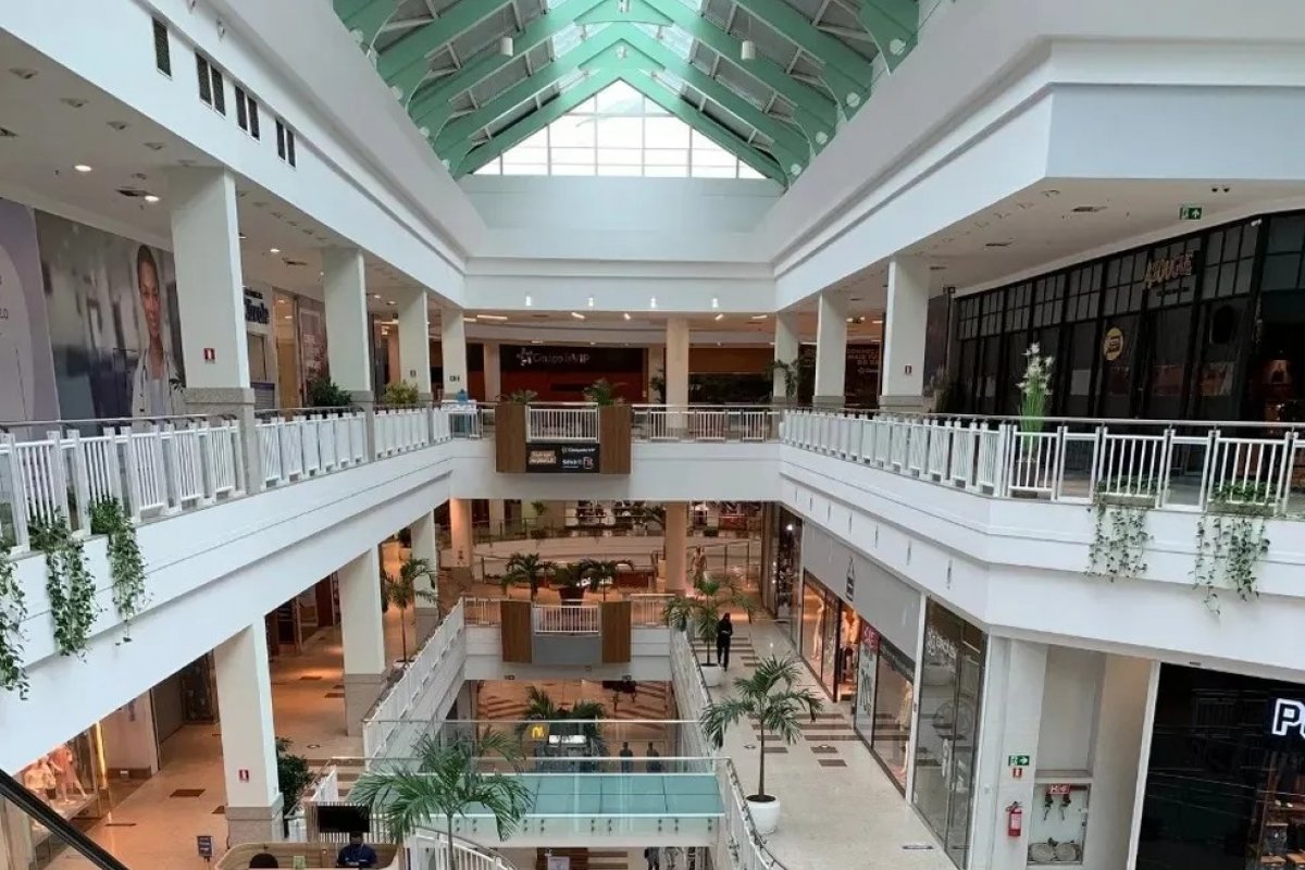 Dia do Comerciário: veja o que abre e fecha em Salvador e RMS