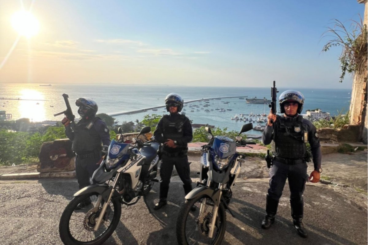 Suspeito de esfaquear passageiro em assalto a ônibus é preso em Salvador