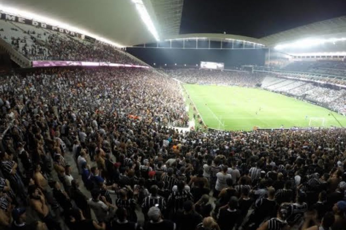 Procuradoria pede à CBF e ao CNE providências para o combate à homofobia no esporte