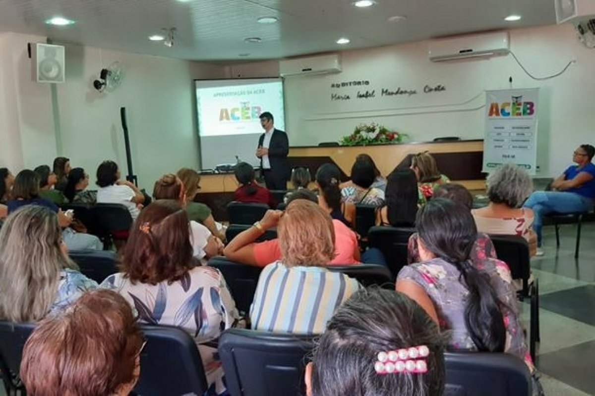 Professores começam a receber valores de revisão de aposentadorias nesta sexta (31)