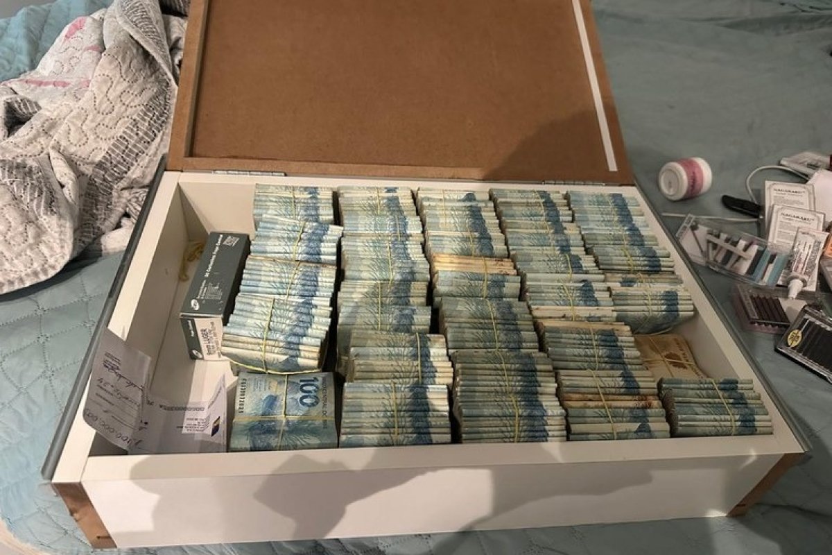 Organização criminosa especializada em tráfico de drogas é alvo de operação da Polícia Federal na BA e PE