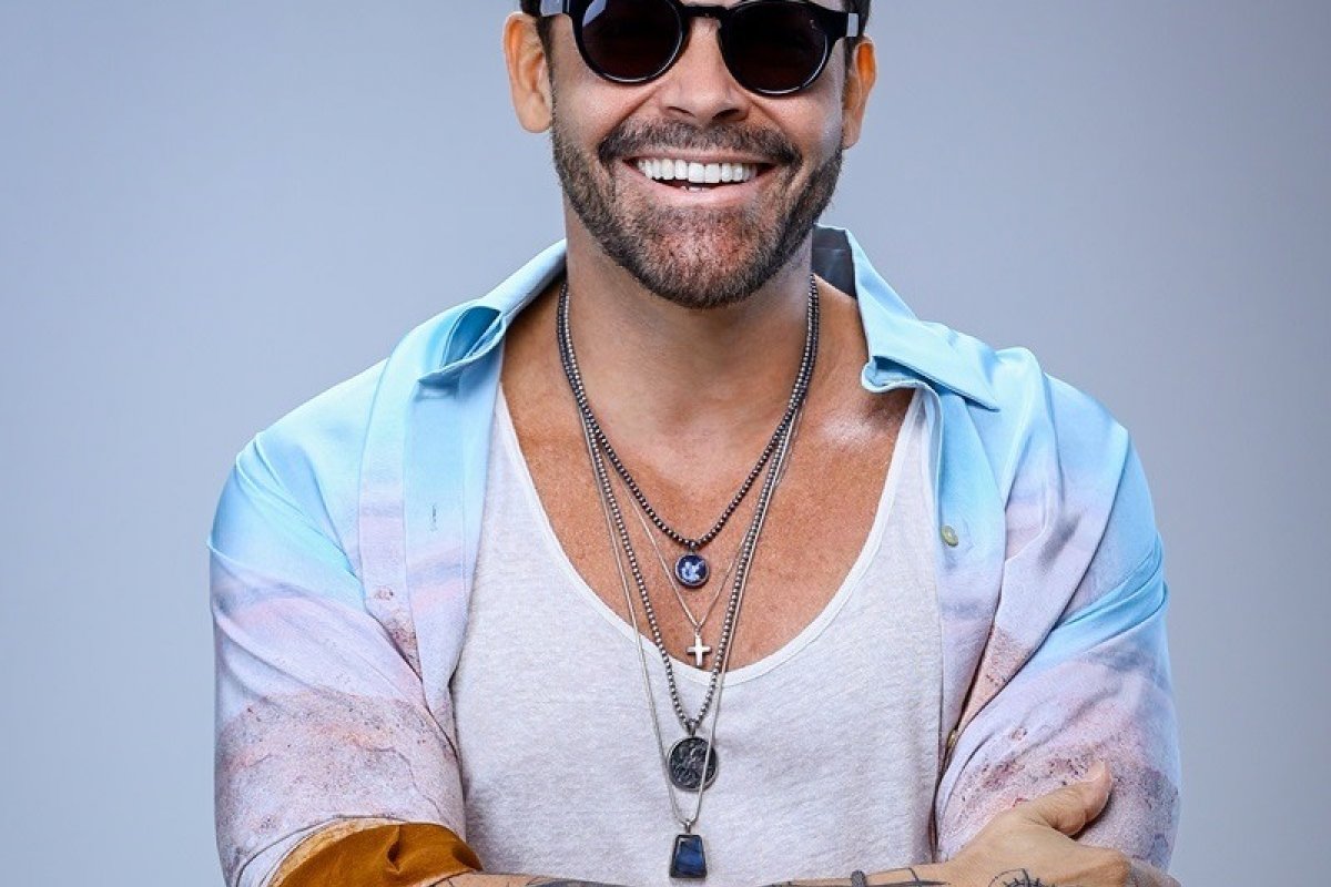 Alexandre Peixe lança segundo EP do projeto 'Peixxe - 20 anos'