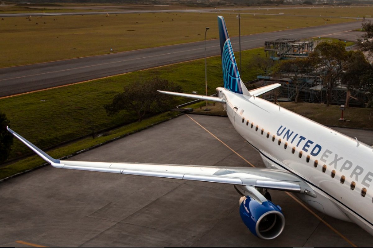 Embraer fecha contrato de 1,9 bilhão de dólares com a United Airlines