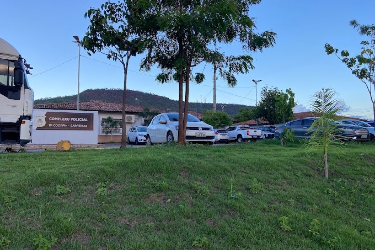 Homem é morto com tiro em frente a restaurante na BA; suspeita afirma que disparo foi involuntário