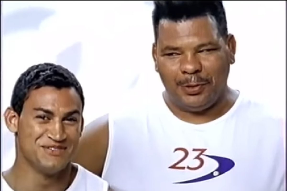 Vídeo: Popó lamenta morte de Maguila nas redes sociais