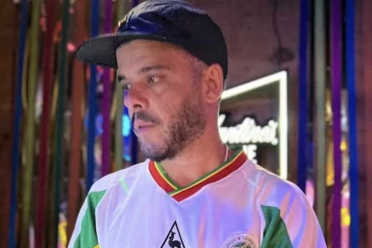 Ex-ator mirim é morto a tiros dentro de carro no extremo sul da Bahia