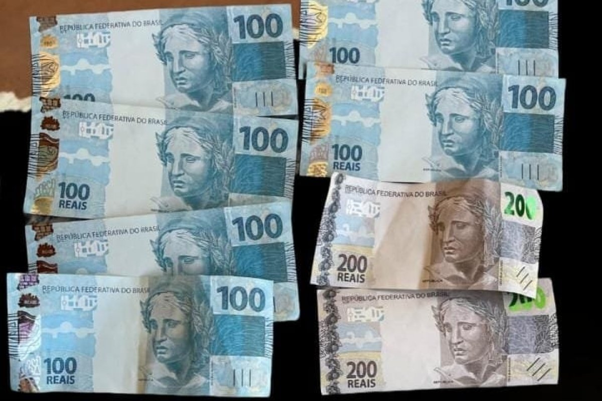 Adolescente é detido com R$ 1 mil em notas falsificadas na Bahia