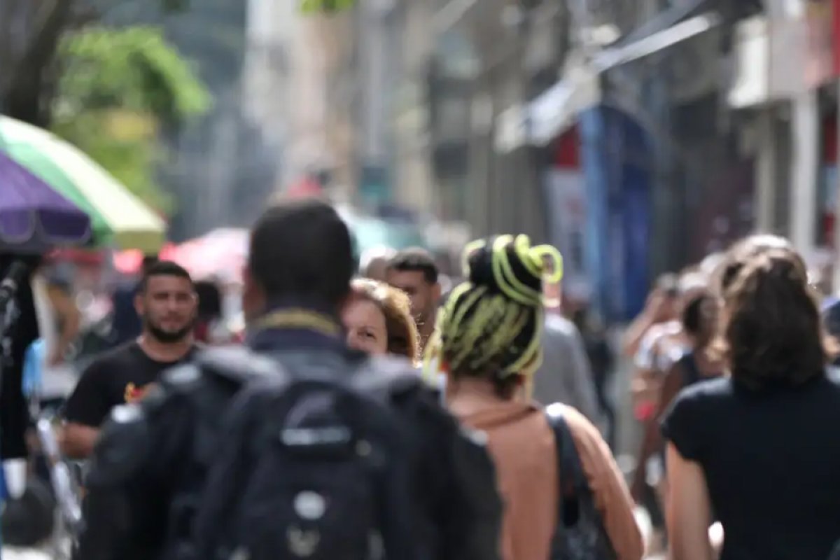 Mortalidade masculina é 3,7 vezes maior do que feminina na população de 20 a 24 anos, diz Censo