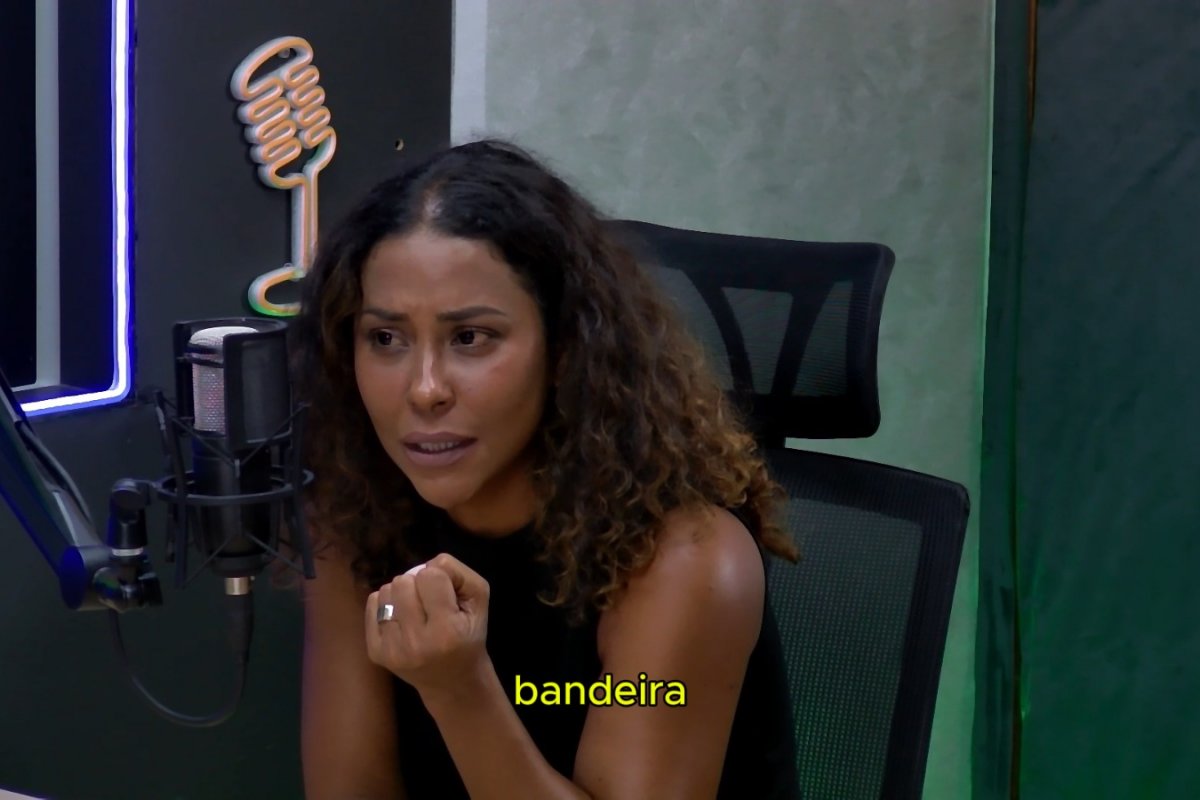 "Escutem os artistas que valorizam a nossa cultura", pede Ana Mametto durante Podomblé