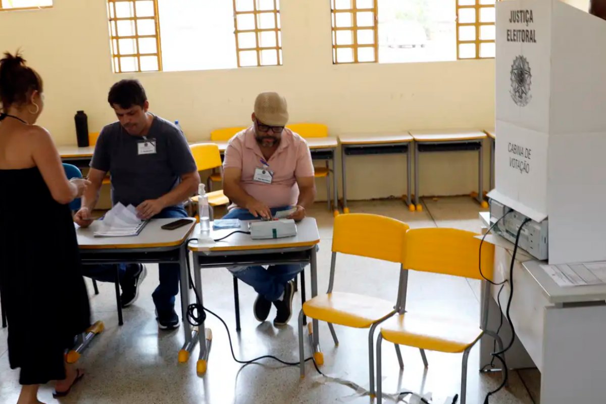 TRE-BA distribui 600 urnas eletrônicas para segundo turno em Camaçari